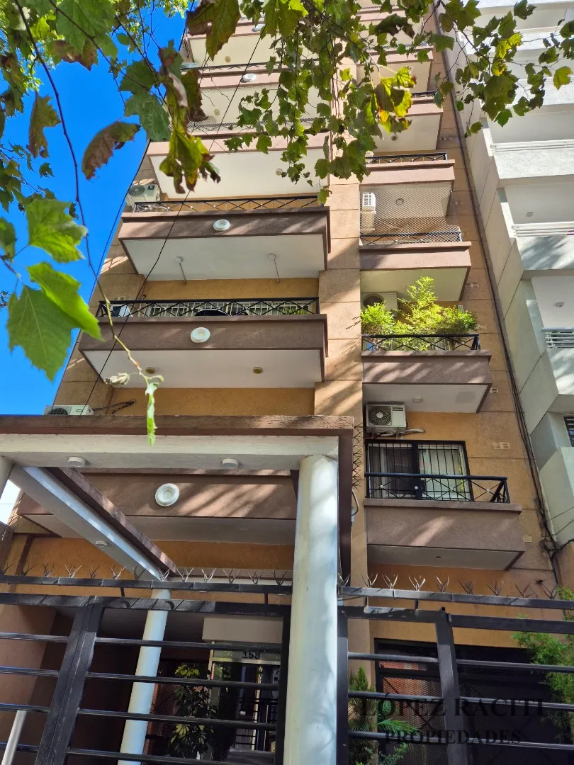 Apartamento de dois ambientes com 1 quarto no Lanús Oeste