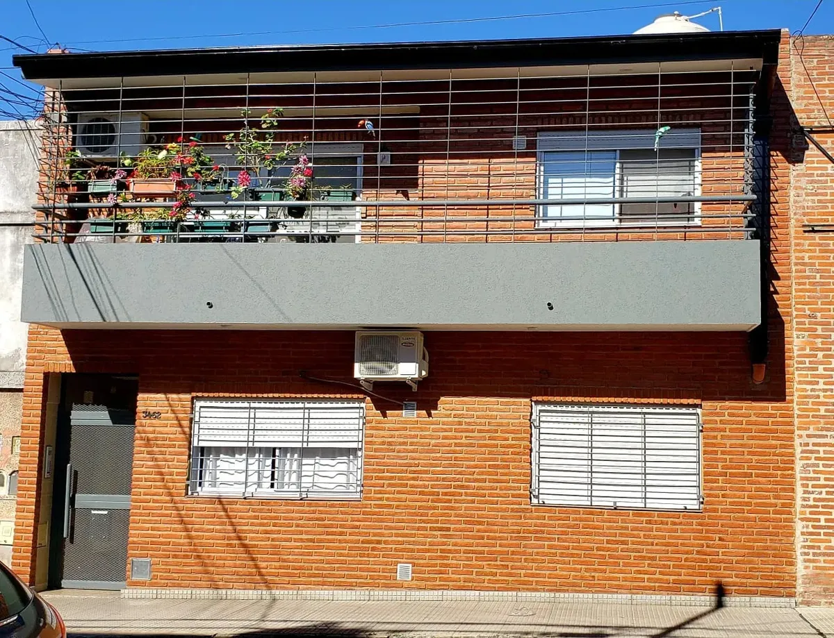 Квартира в аренду в Boedo с 1 спальней и большим внутренним двориком