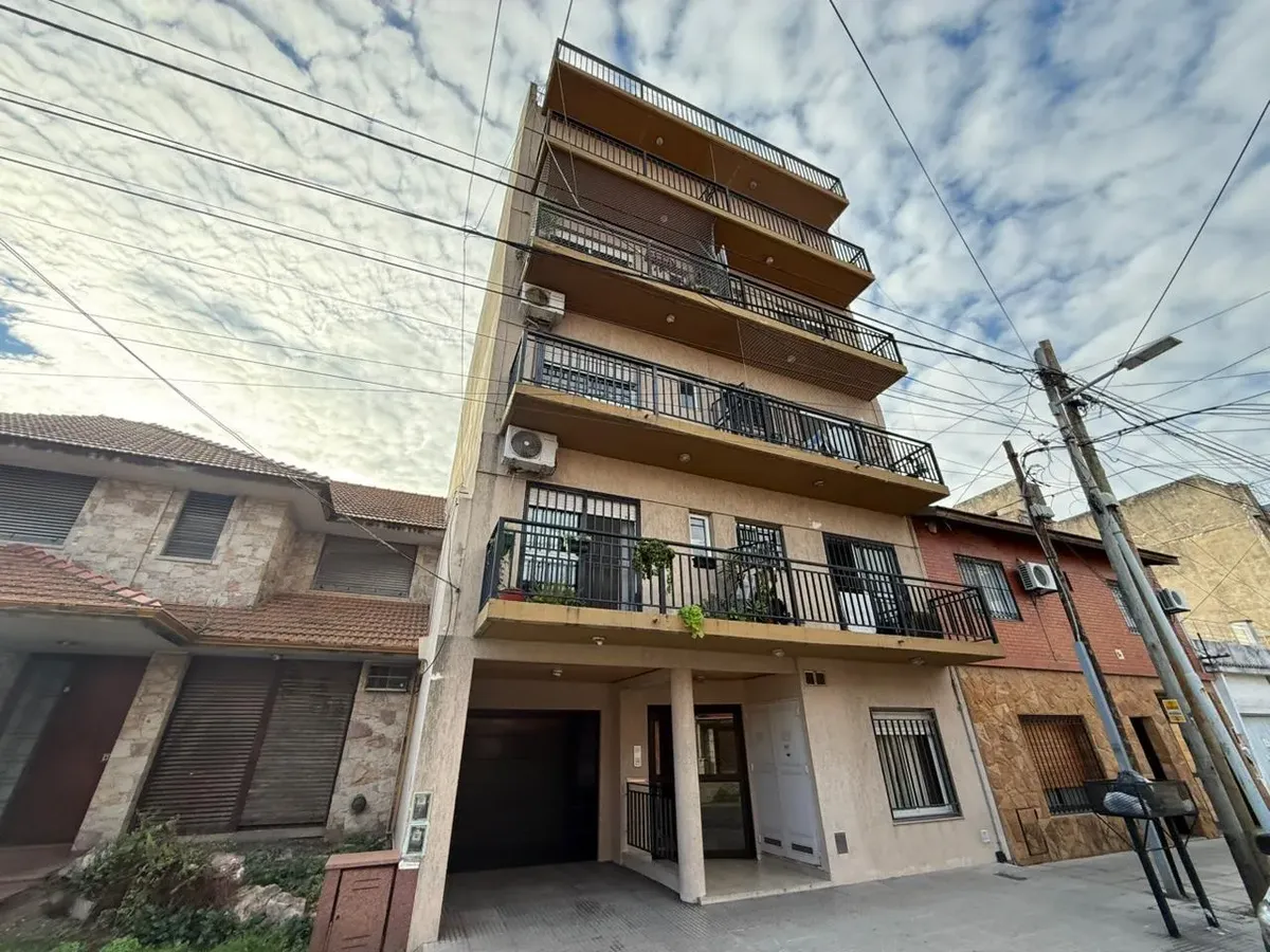 Трёхкомнатная квартира с парковочным местом в Wilde