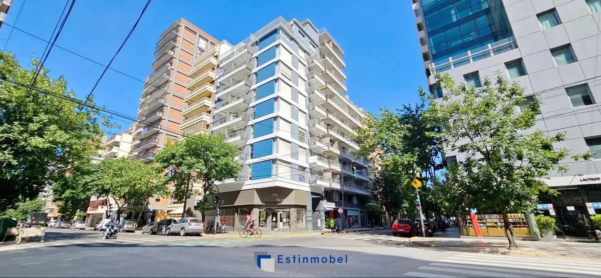 Two-room apartment with balcony in Núñez