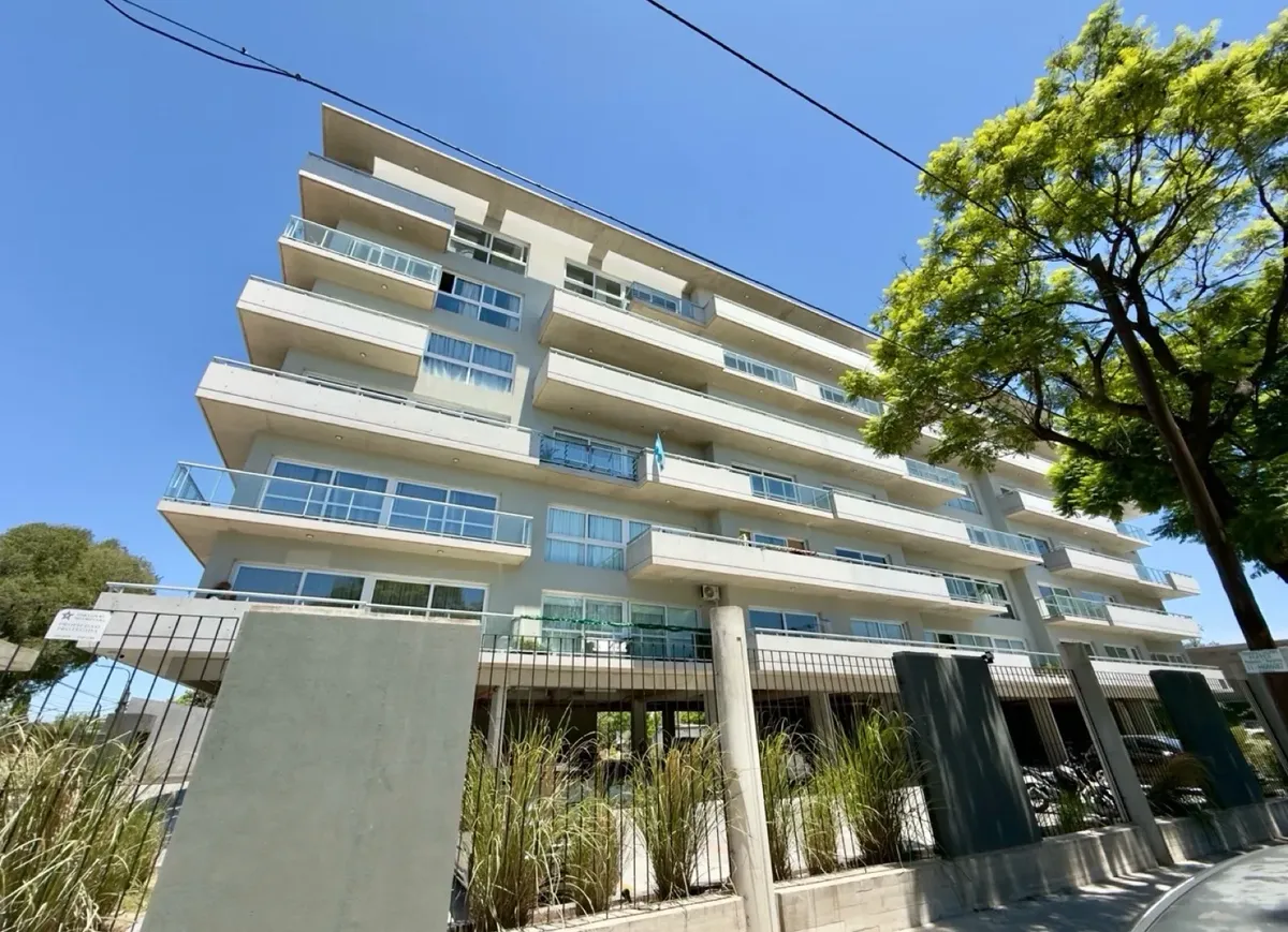 Departamento de 2 ambientes con balcón terraza en Villa Martelli