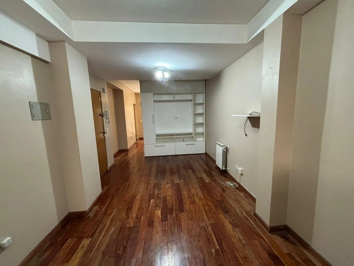 Kitnet para alugar com pátio em Caballito