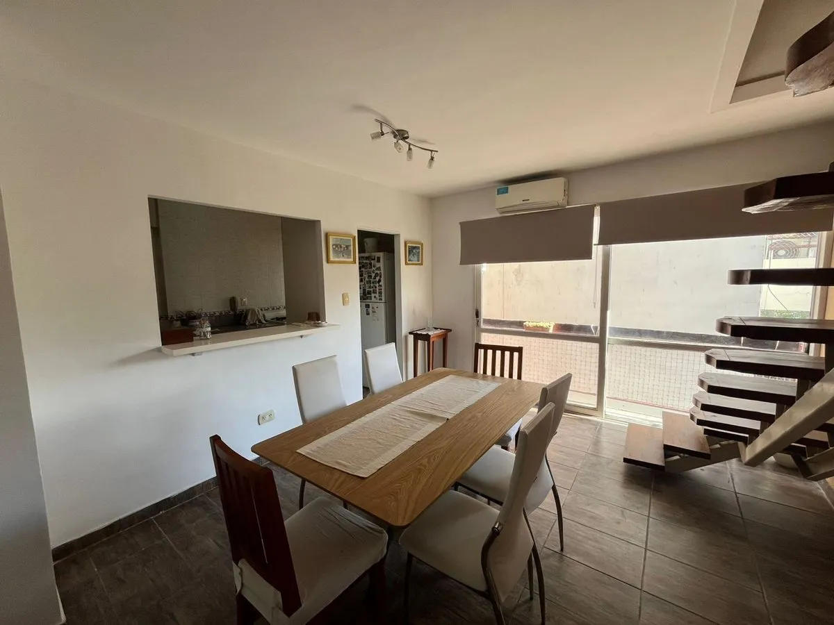 4-bedroom duplex apartment in Núñez
