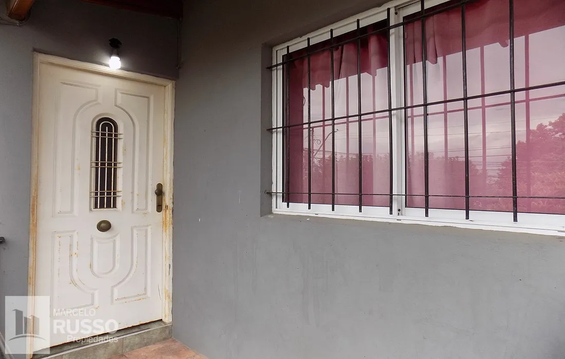 Apartamento de três ambientes em Ciudad Tesei