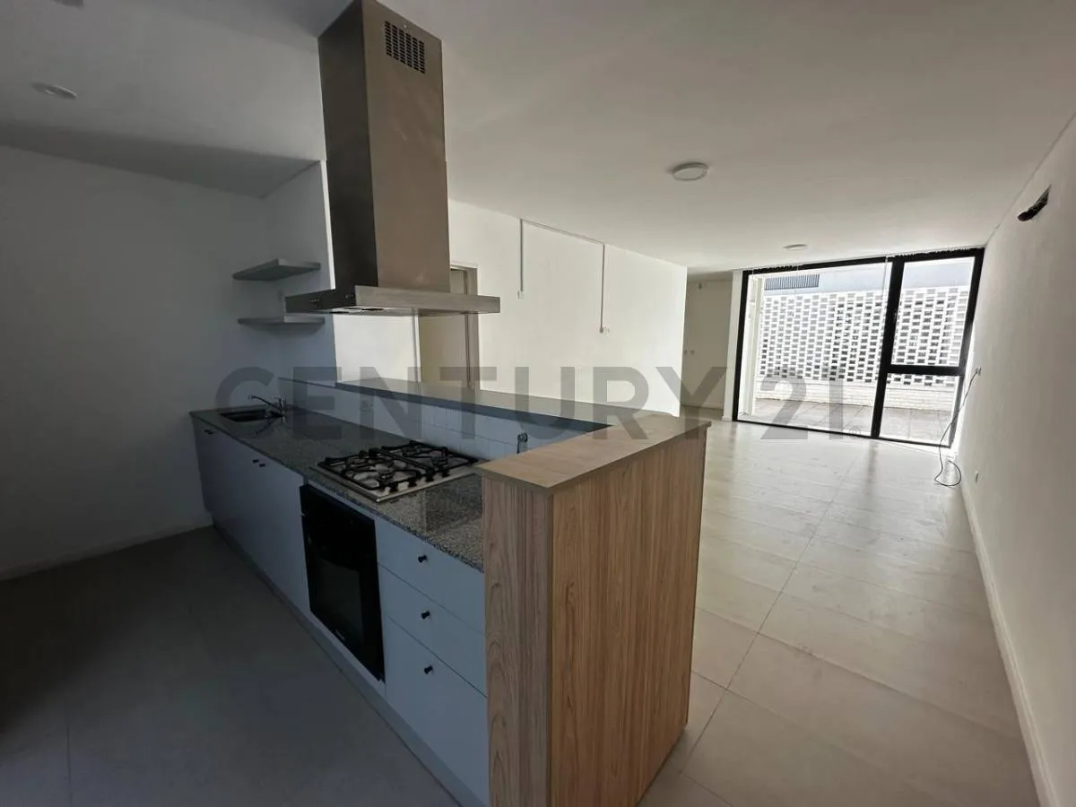 PH de dois dormitórios em Ituzaingó Norte