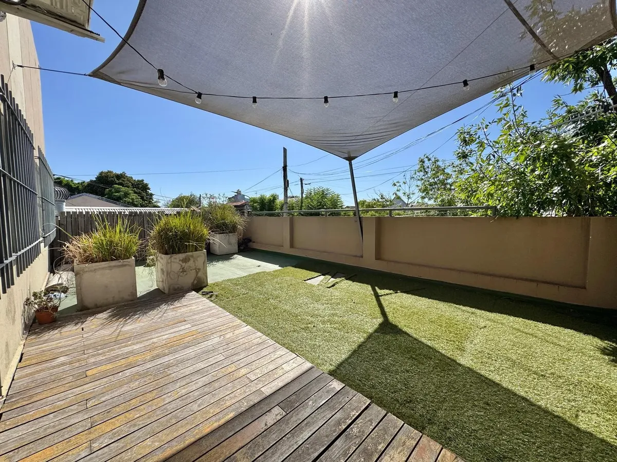 Renovated furnished loft with large terrace in Martínez