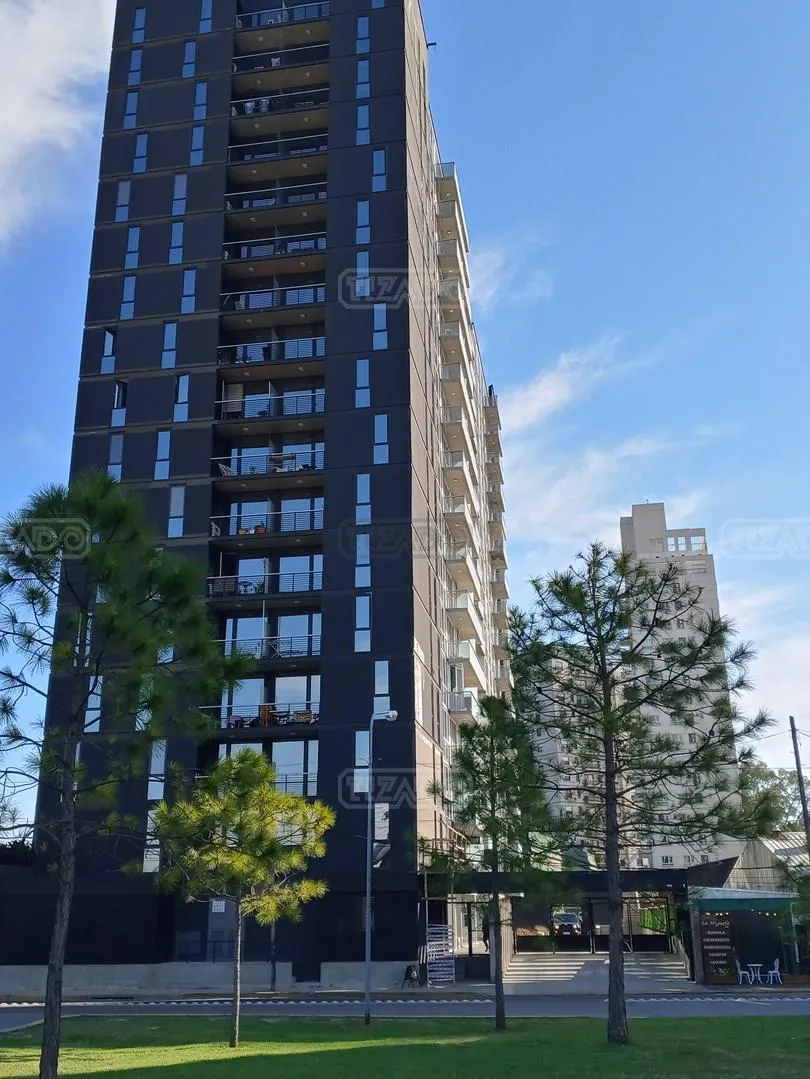 Departamento de 4 ambientes con cochera en Tigre