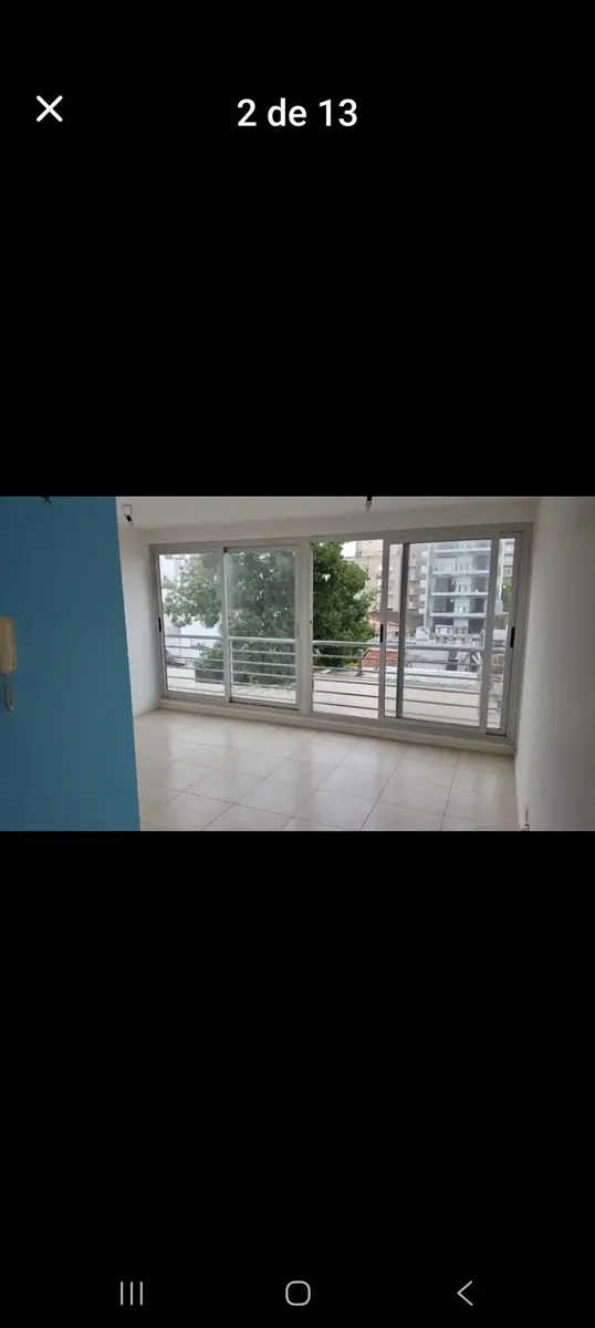 Monoambiente con cochera cubierta en Morón