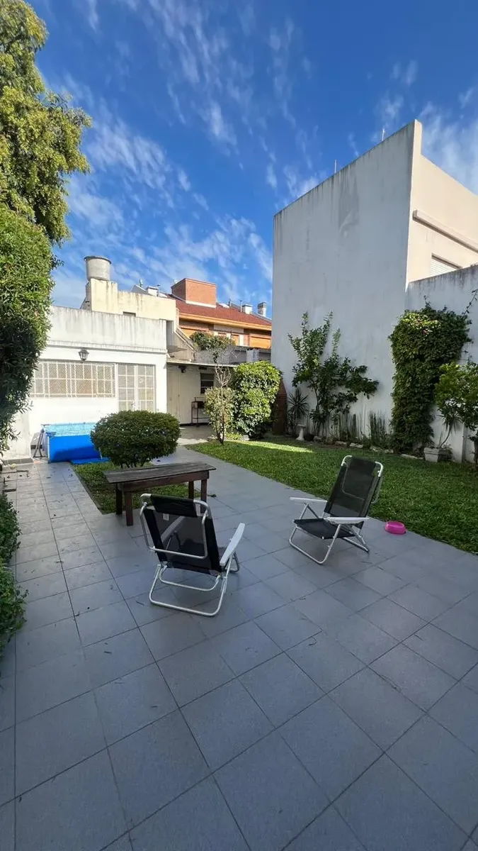 Ground-floor or upper PH with two bedrooms and private garden in Liniers