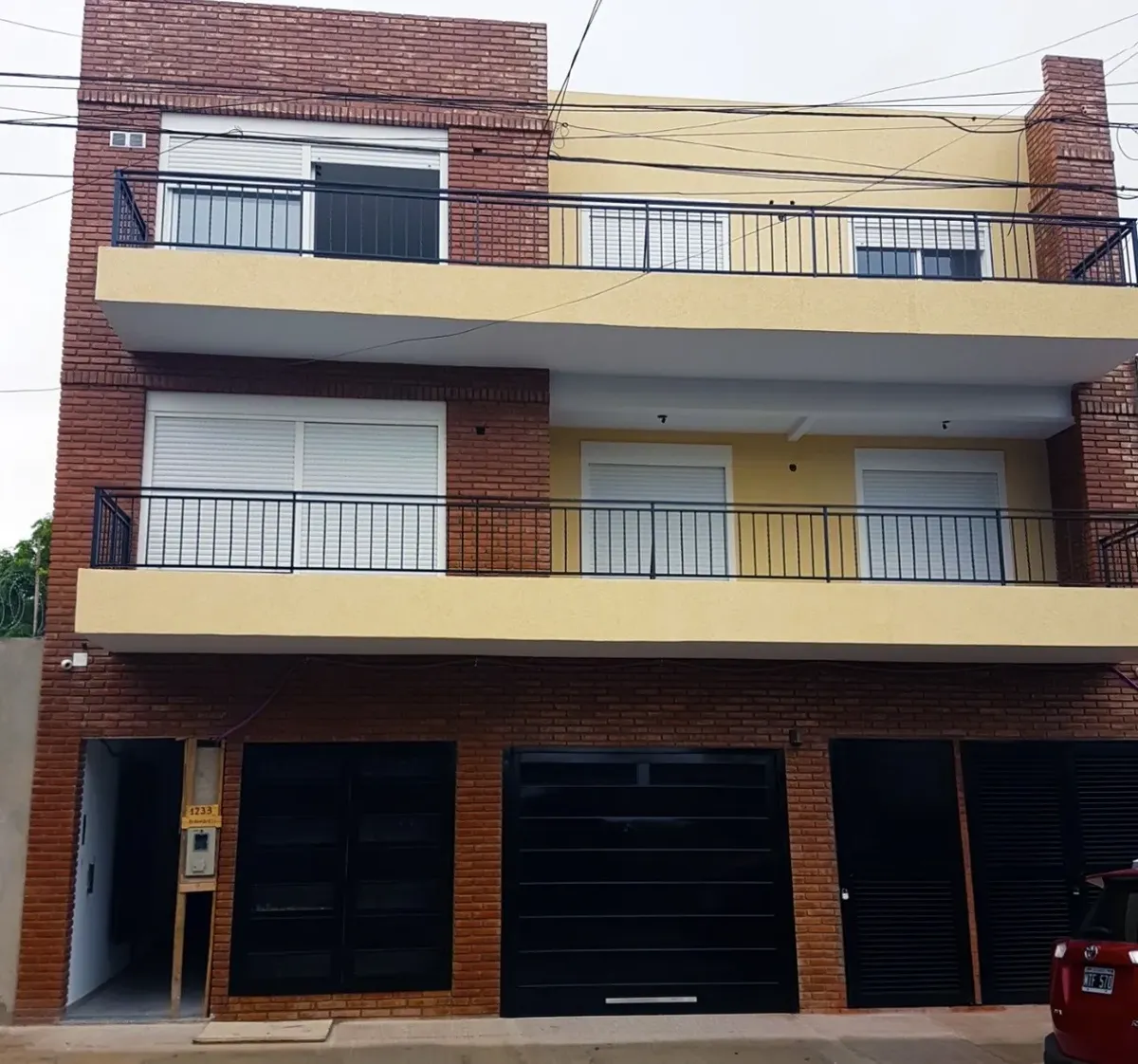 Apartamento de 3 ambientes com 2 varandas em Vélez Sarsfield