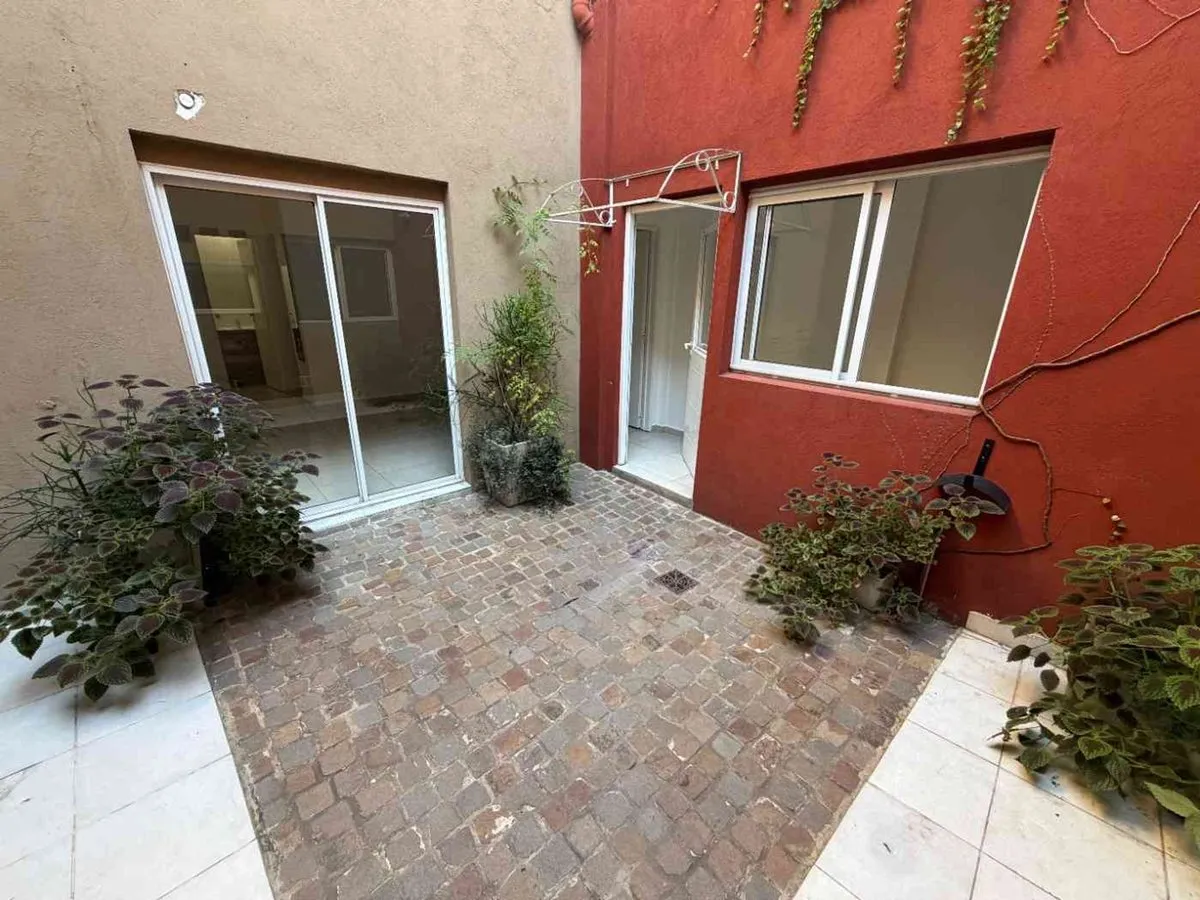 Ground-floor PH with patio in Villa Crespo without building fees