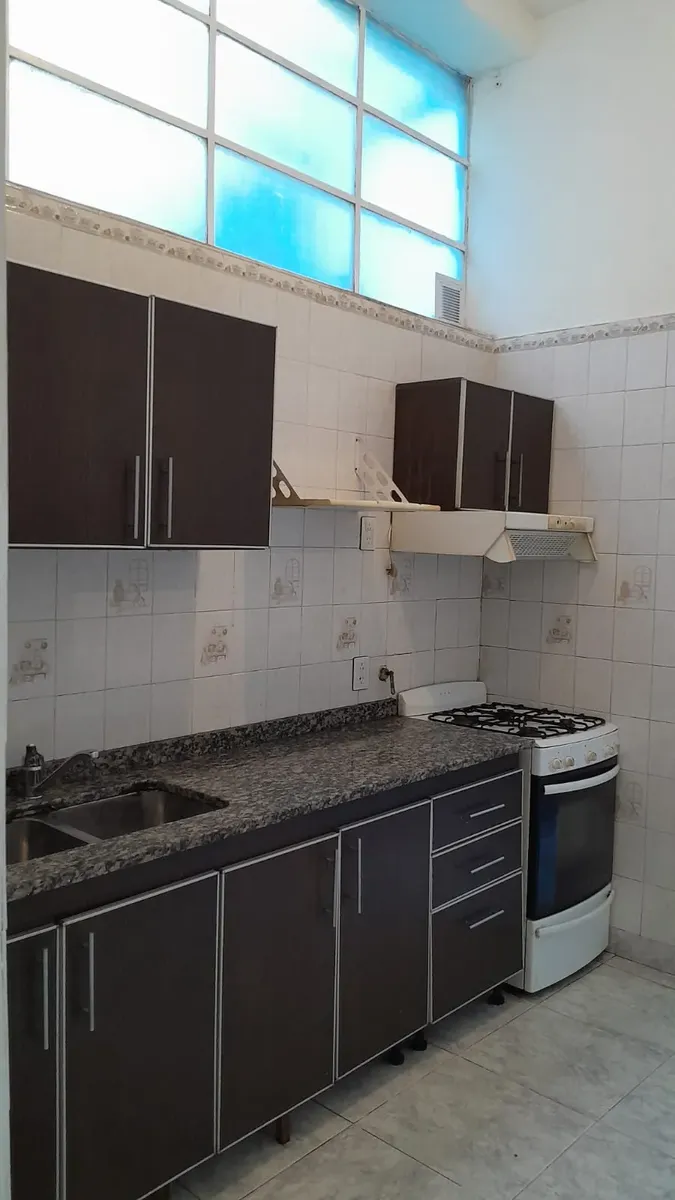 PH tipo casa de 2 dormitorios al frente en Villa Santa Rita