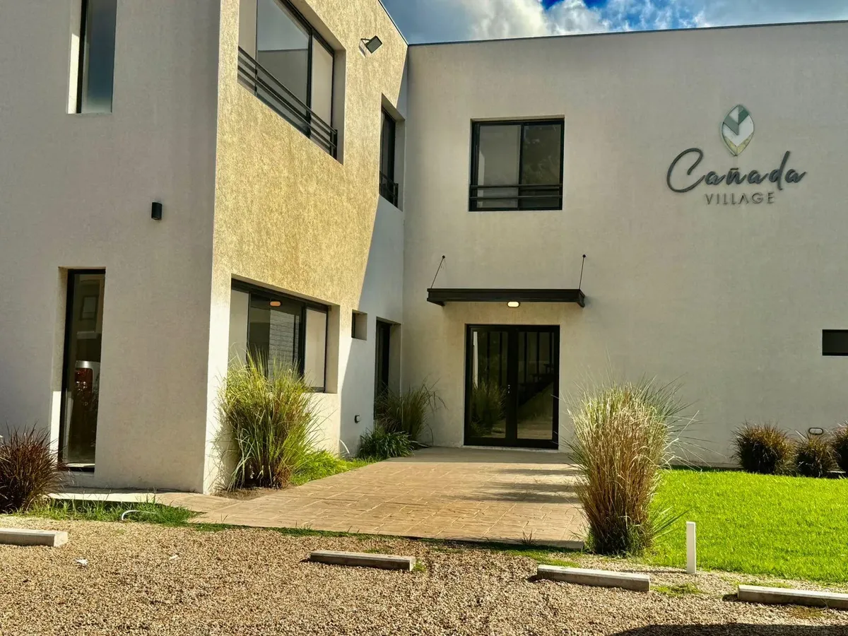 Трёхкомнатная квартира в Cañada Village 3 в Pilar