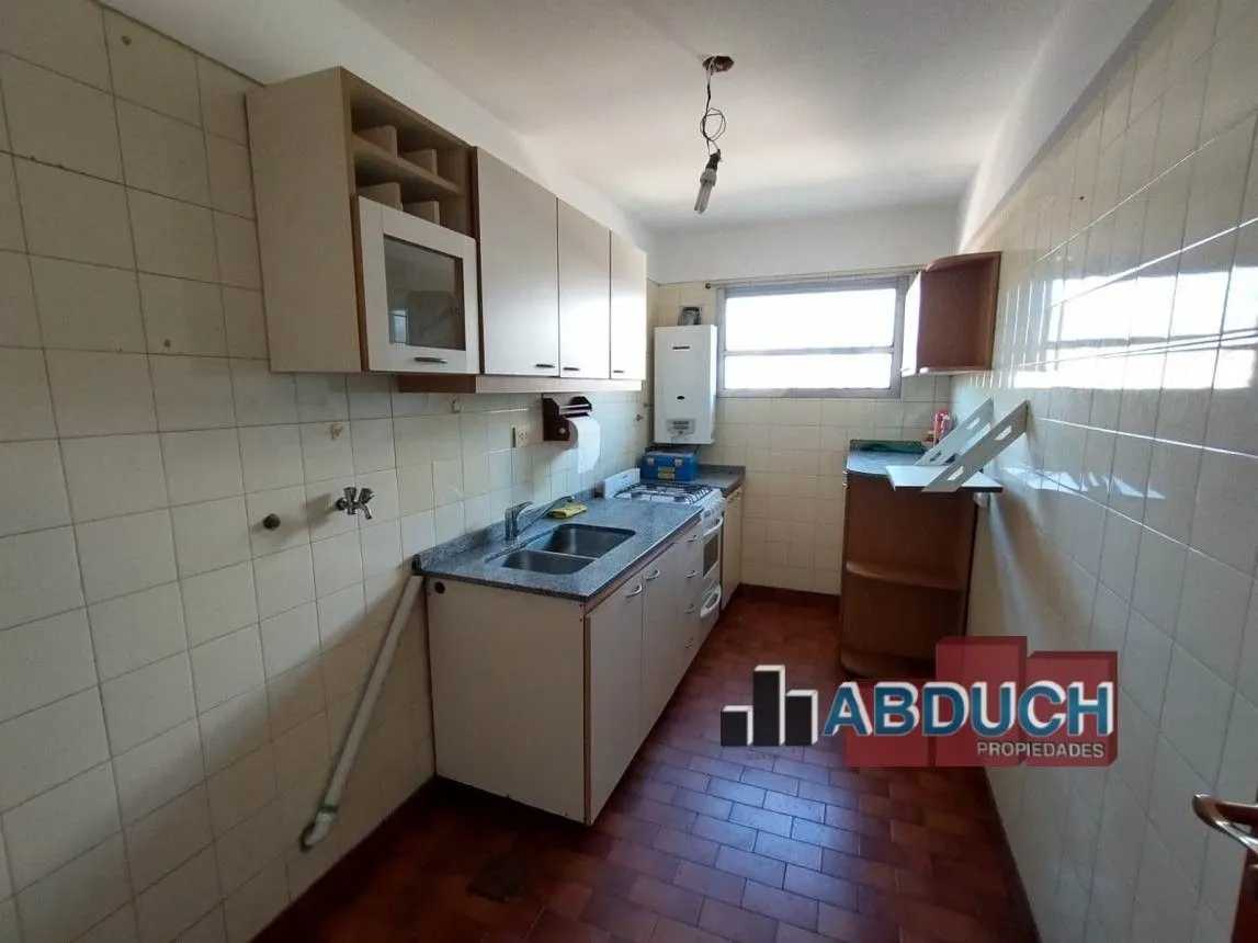 Two-bedroom front-facing apartment with balcony in General San Martín