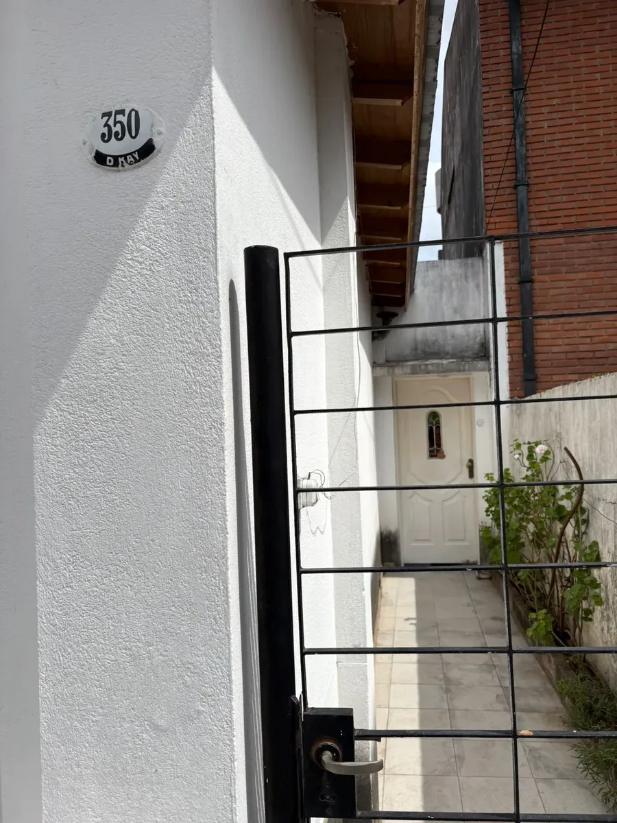 Casa En Alquiler En Adrogue