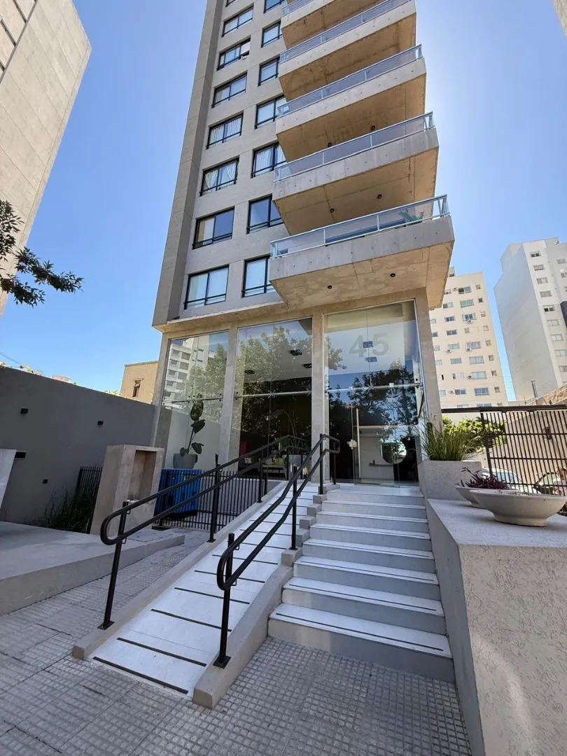 Monoambiente a estrenar con balcón en Lomas de Zamora