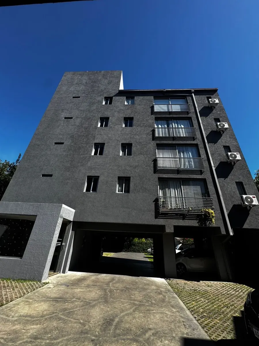 Departamento de 2 ambientes con cochera en Tigre