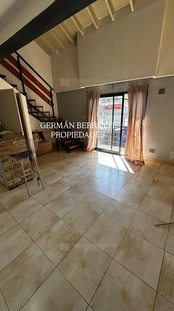 Apartamento tipo loft de 2 ambientes com 1 quarto em Lanús Este