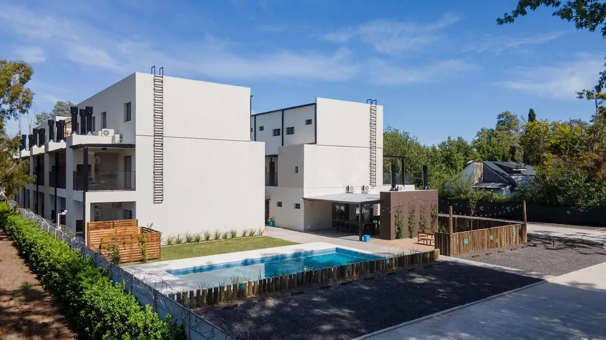 Departamento De Dos Ambientes A Estrenar En Alquiler, A Mts. De La Universidad Austral