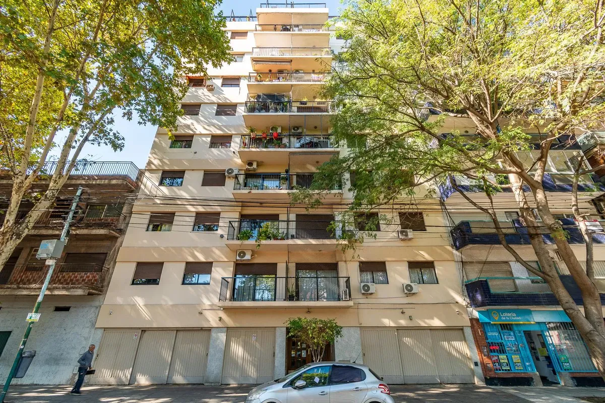 Departamento de 3 ambientes en alquiler en Villa Ortúzar con balcón