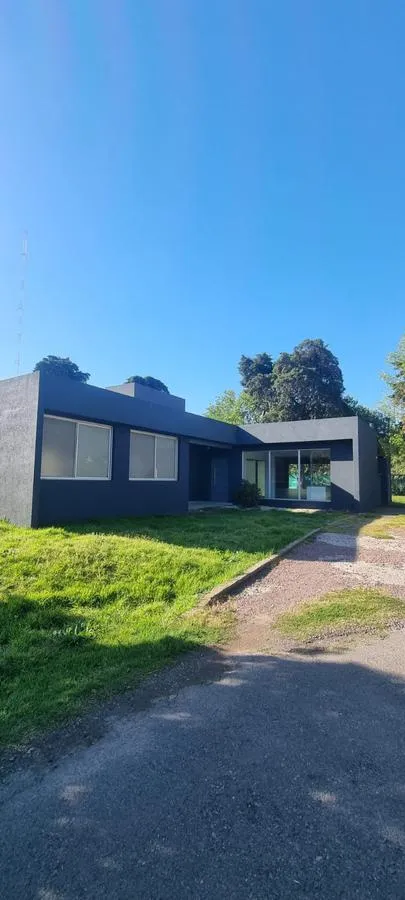 Casa de 4 ambientes com 3 dormitórios em Ituzaingó (Altos del Sol)