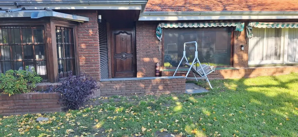 Casa de 3 dormitorios en Barrio Santa Rita, Boulogne