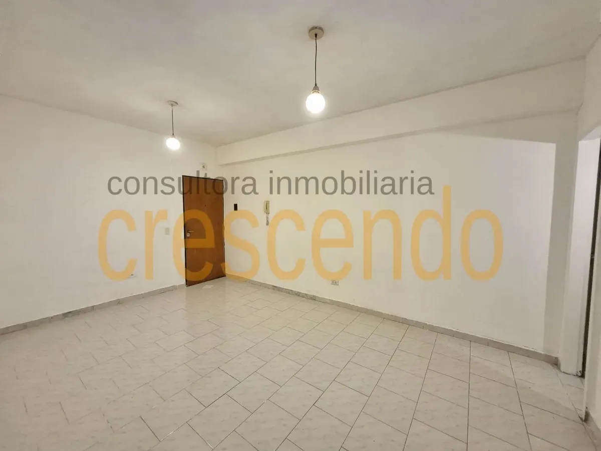 Kitnet com pátio privativo em Caballito