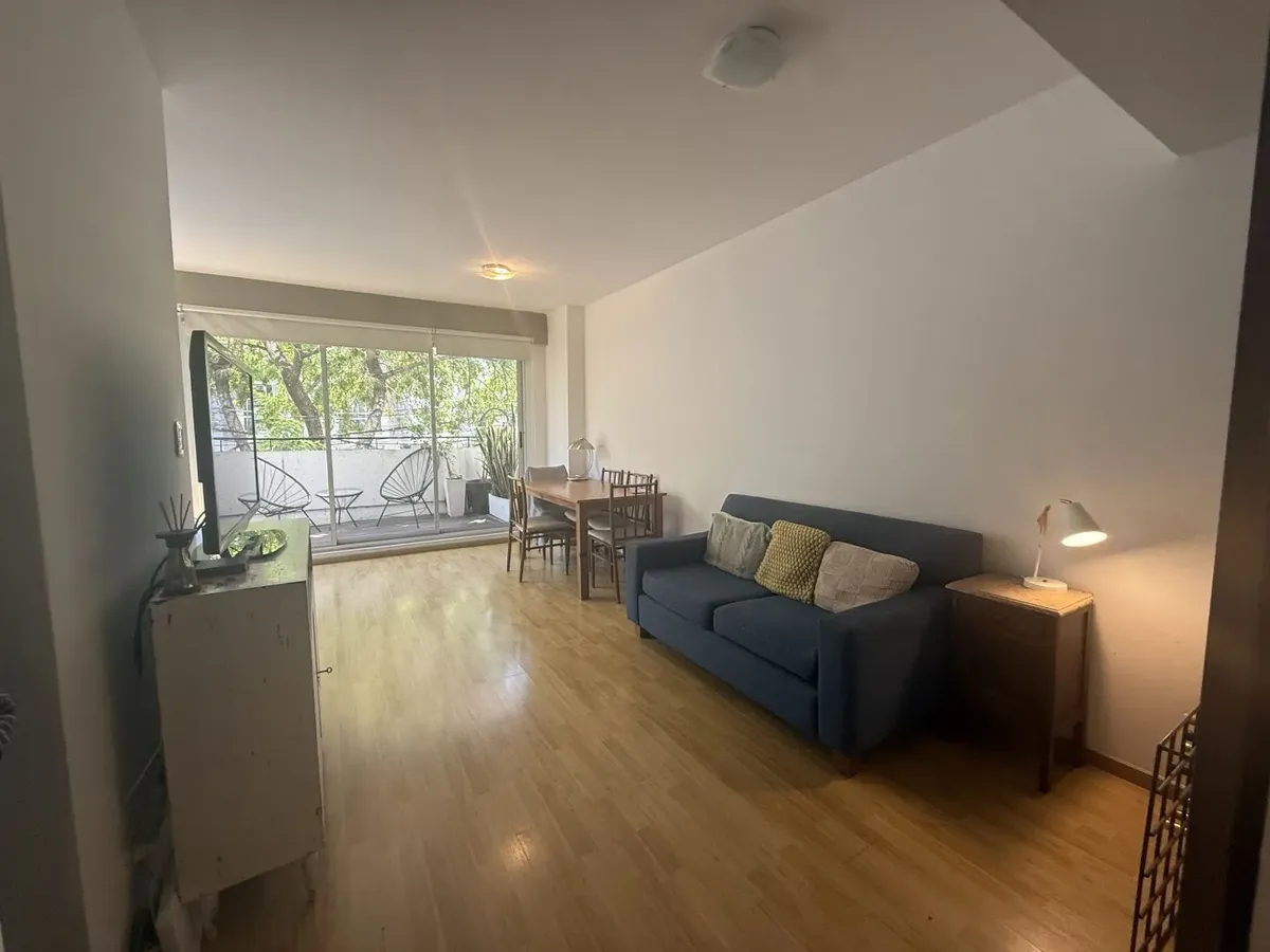 Monoambiente con balcón en Belgrano