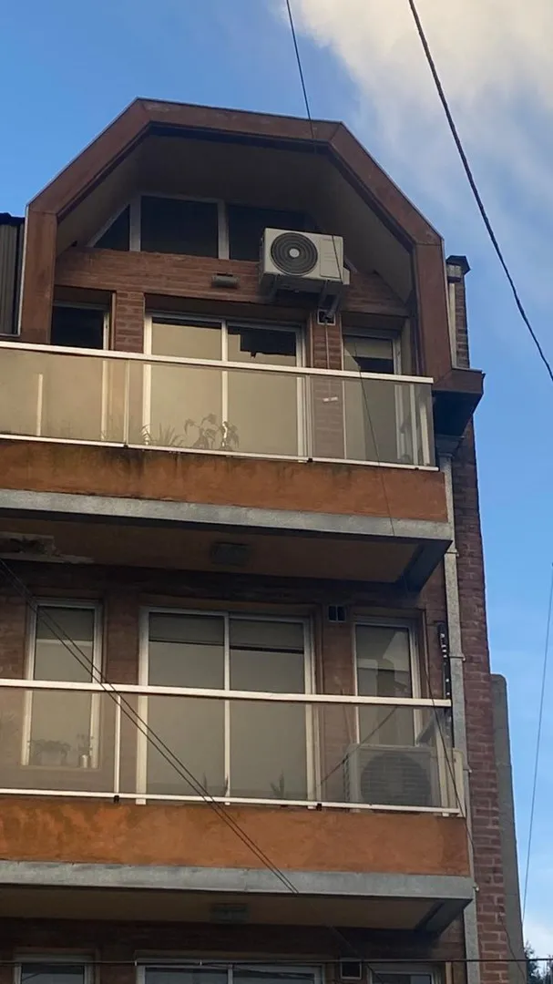 Apartamento duplex de 2 ambientes em Banfield, Lomas de Zamora