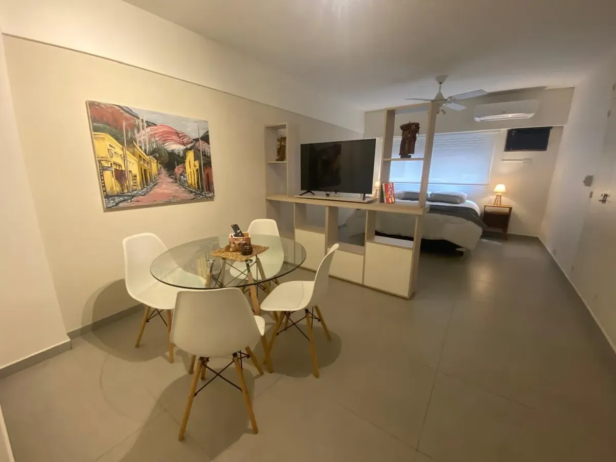 Kitnet mobiliada reformada em Retiro