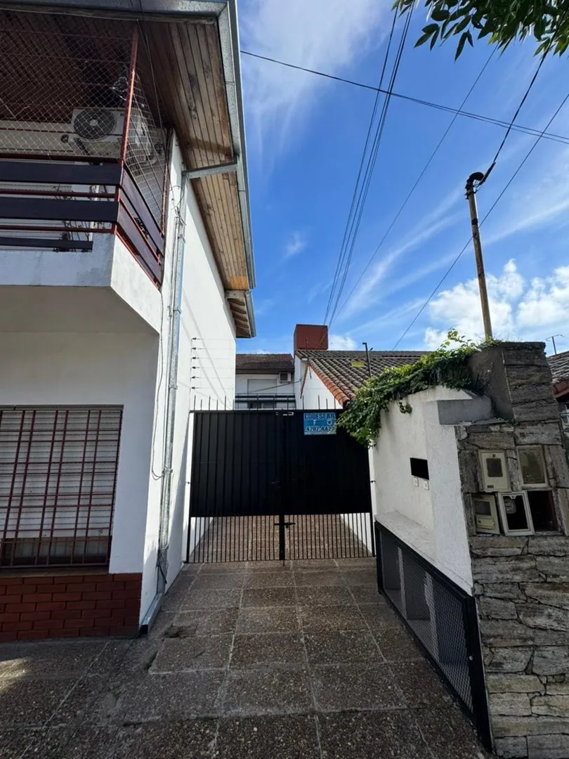 Квартира PH с 2 спальнями в Quilmes Oeste