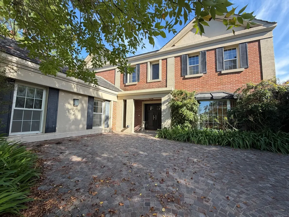 Four-bedroom house for rent in Los Castores, Nordelta, Tigre