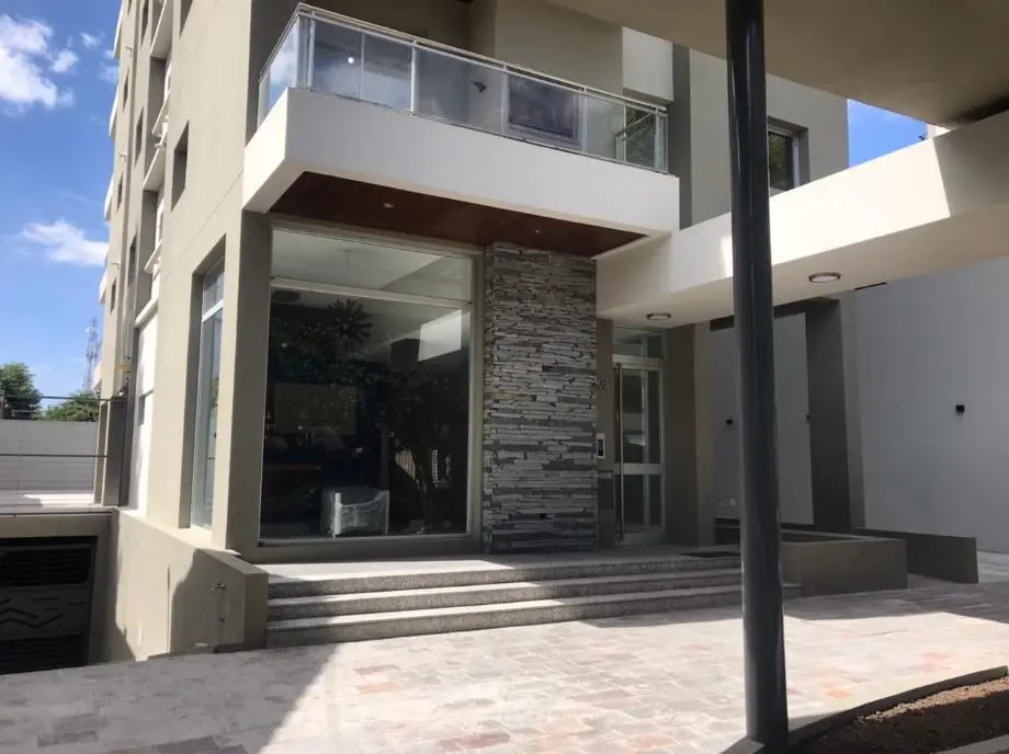 Квартира-студия с парковочным местом в Quilmes Centro