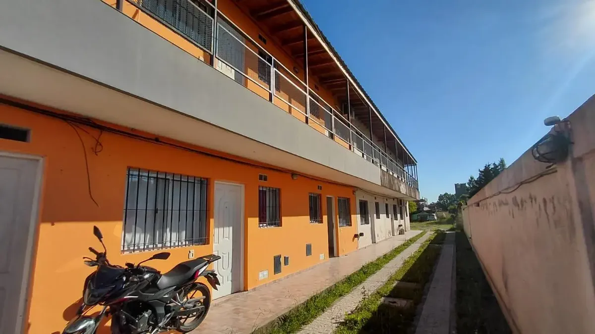 Alquiler Departamento Monoambiente En Ezeiza C/espacio Guardacoche