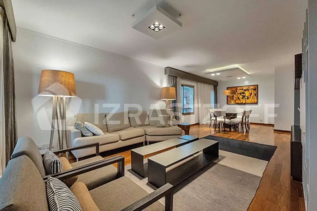 Furnished four-bedroom apartment with 78 m² private terrace in Puerto Madero