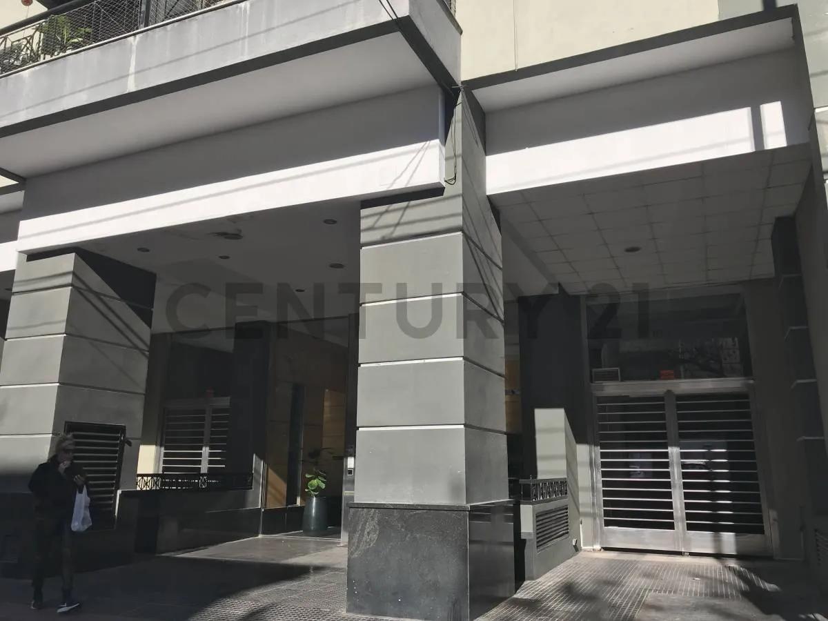 Three-room apartment with parking and balcony in Villa Urquiza