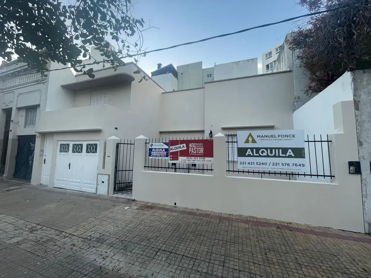 Квартира с 5 спальнями в La Plata