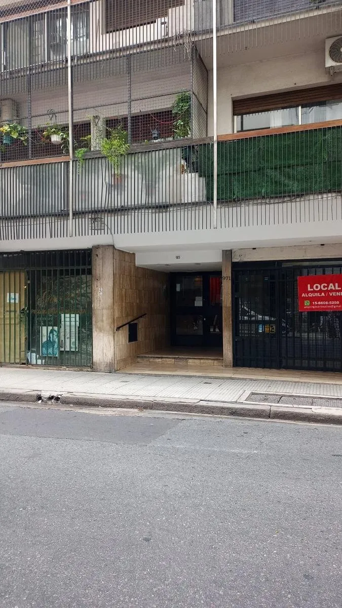 Apartamento de dois ambientes com 1 quarto e varanda em Retiro
