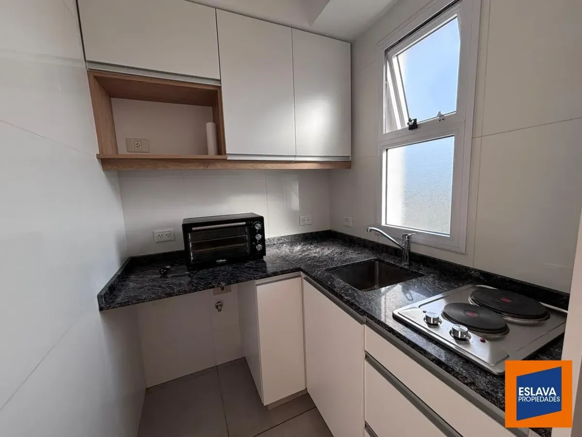 Monoambiente en alquiler apto profesional en Parque Avellaneda