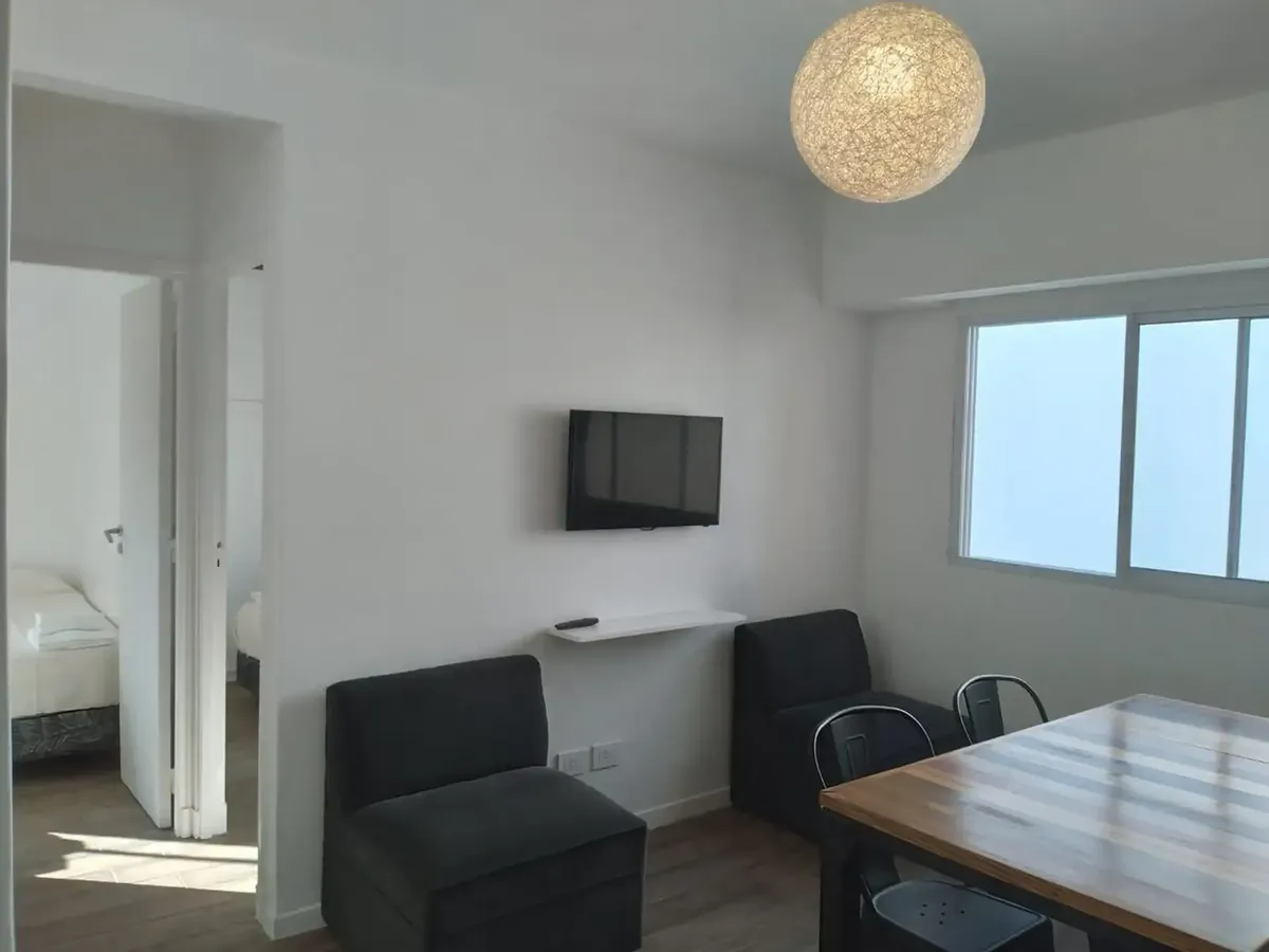 Departamento amoblado de 3 ambientes con 2 dormitorios en Villa Crespo