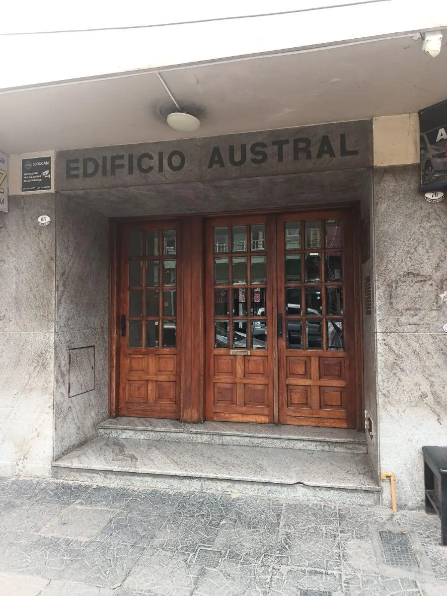 Apartamento de dois ambientes com 1 quarto em Lanús Oeste