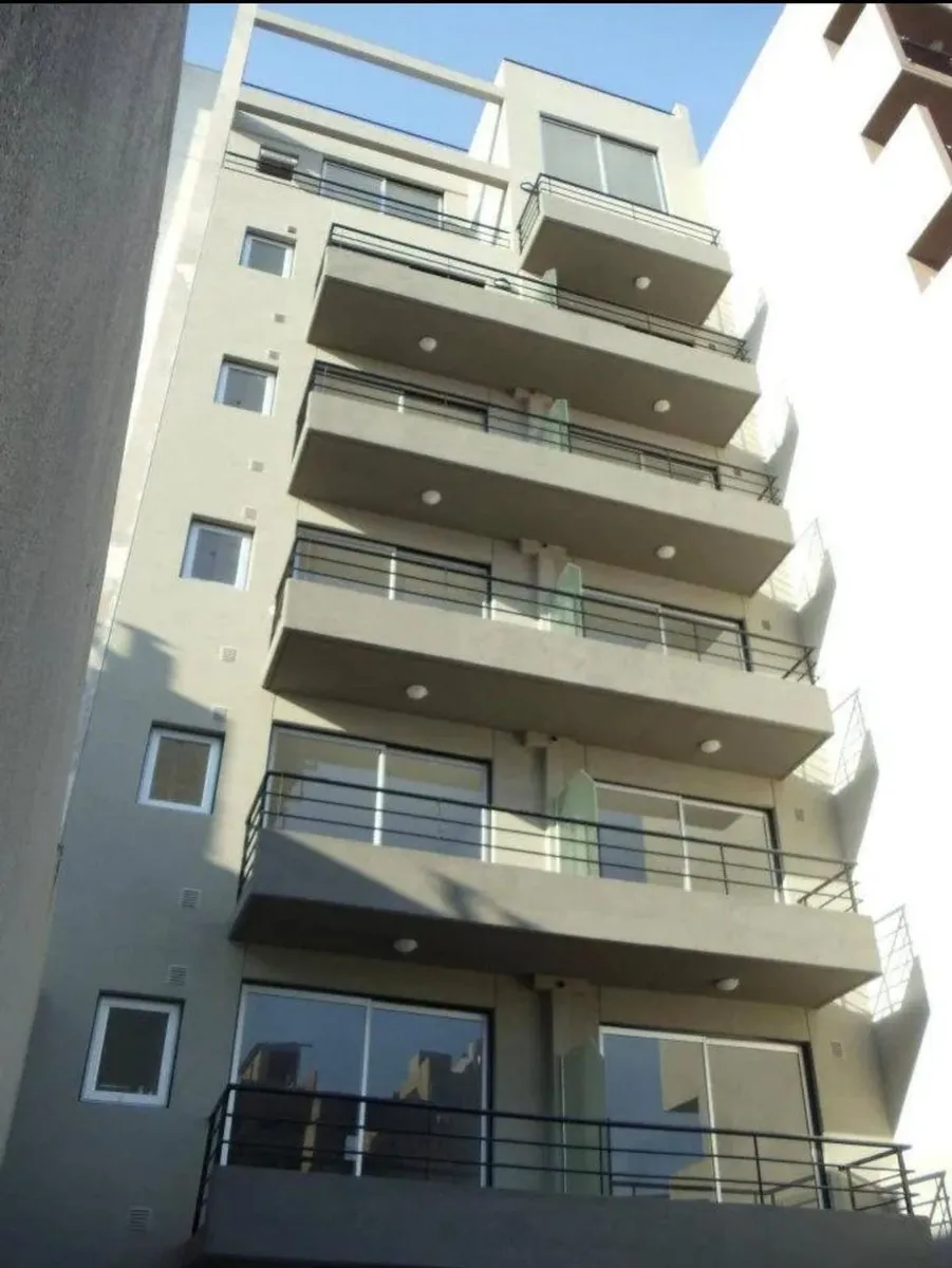 Departamento de 2 ambientes con cochera en Villa Pueyrredón