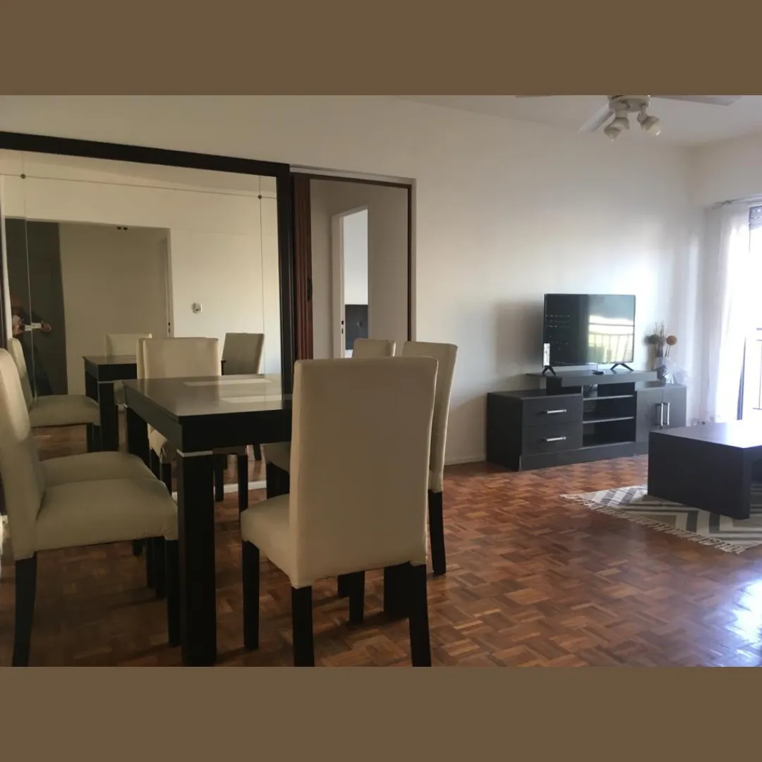 Departamento amoblado de 3 ambientes con balcón en Monserrat