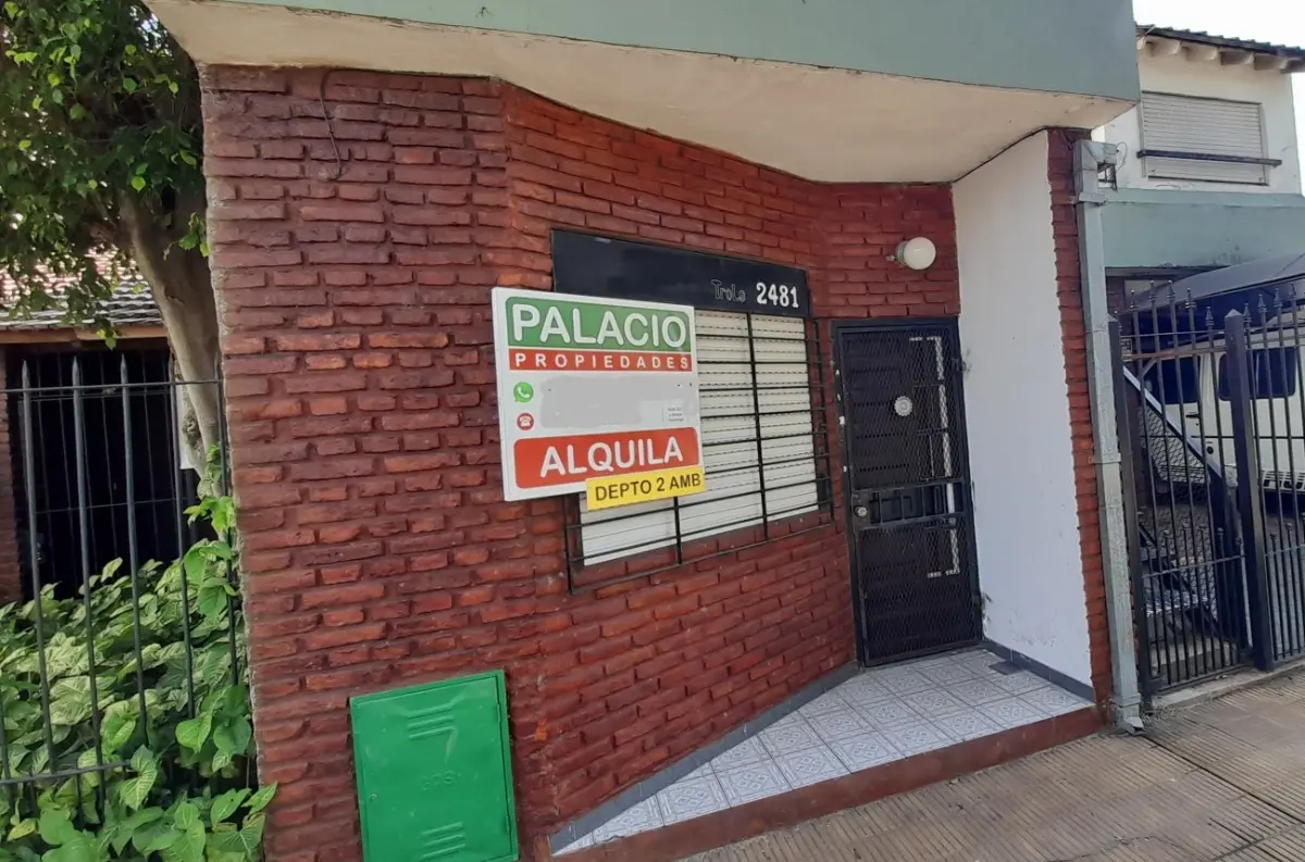 Apartamento de 2 ambientes térreo com 1 quarto em Ituzaingó