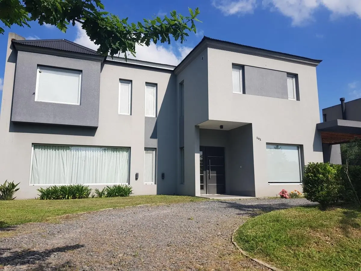 Furnished four-bedroom house in Sausalito, Pilar