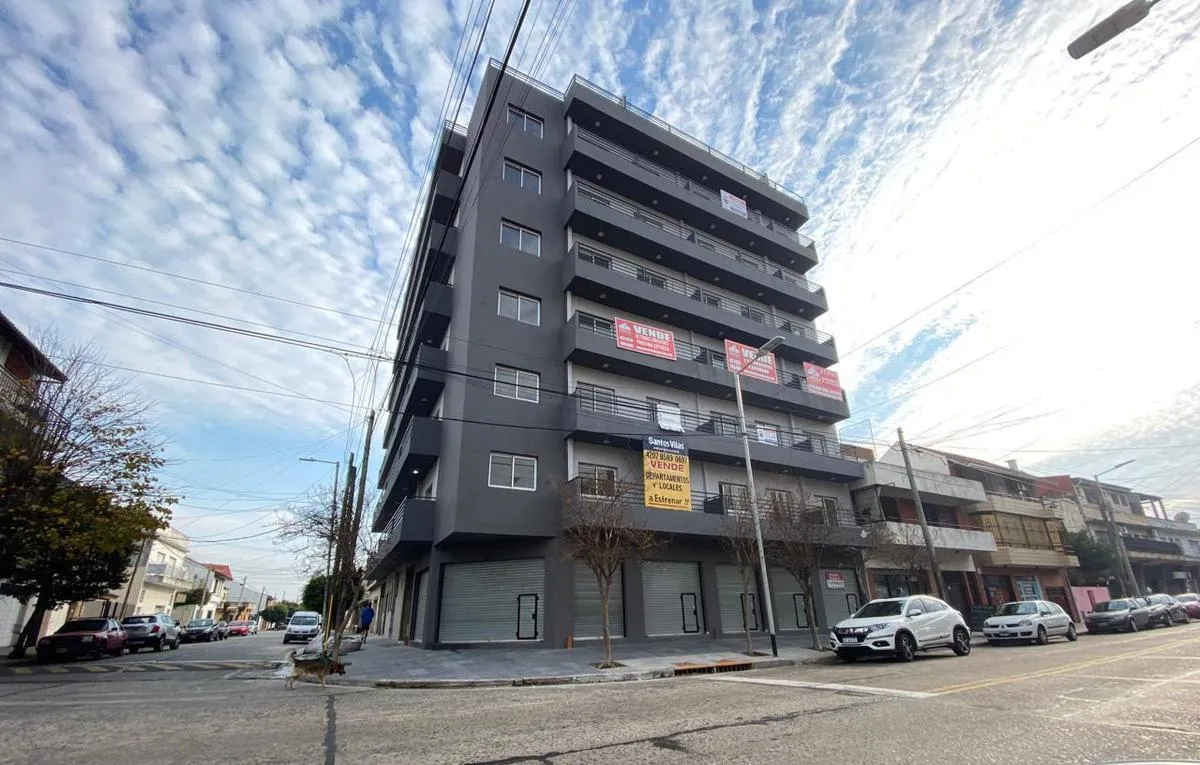 Two-room apartment with private terrace in Lanús