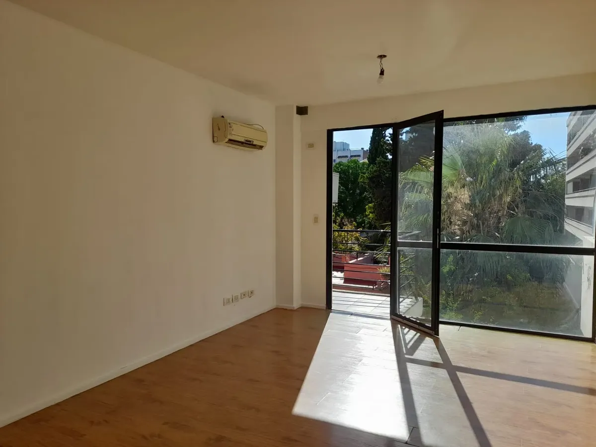 Studio apartment in Castelar Norte, Morón