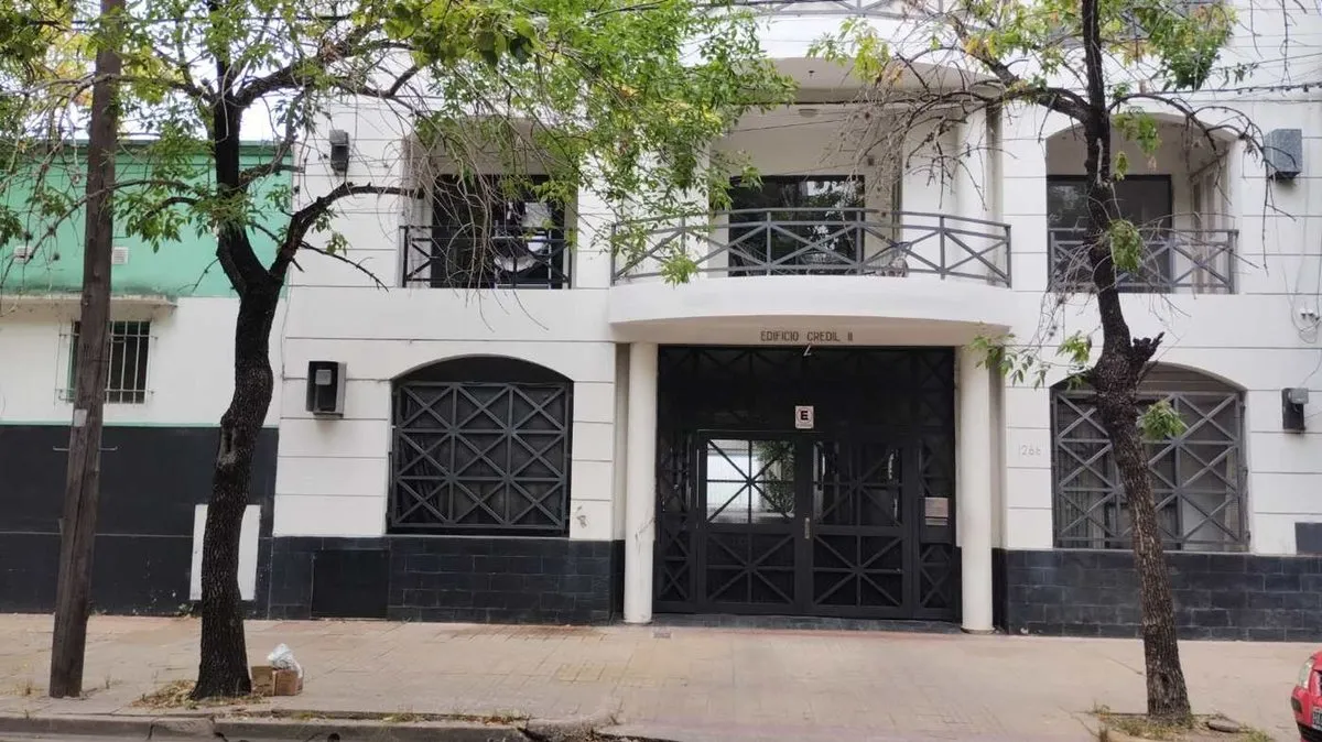 Apartamento de 1 dormitório com vaga de garagem em La Plata