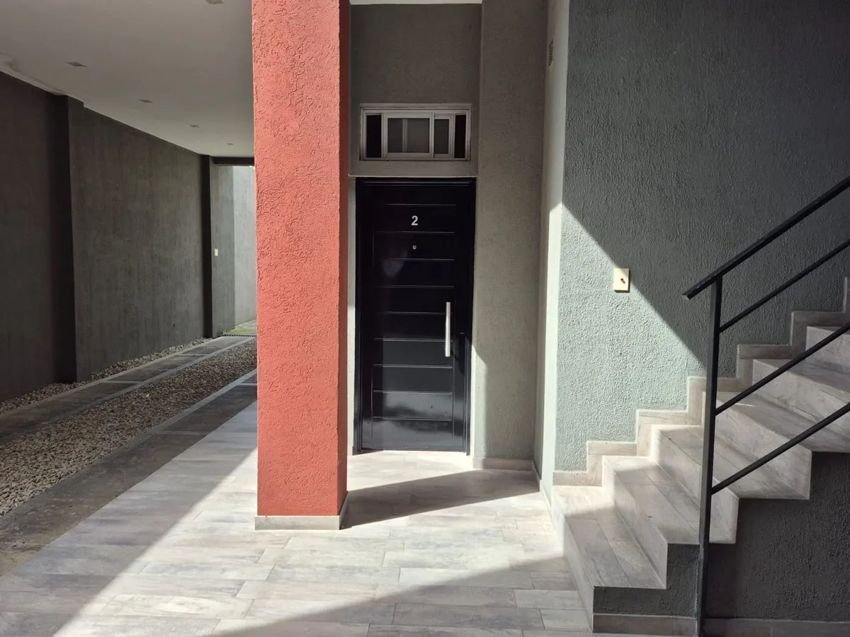 Apartamento de dois ambientes de fundos em Lanús Oeste