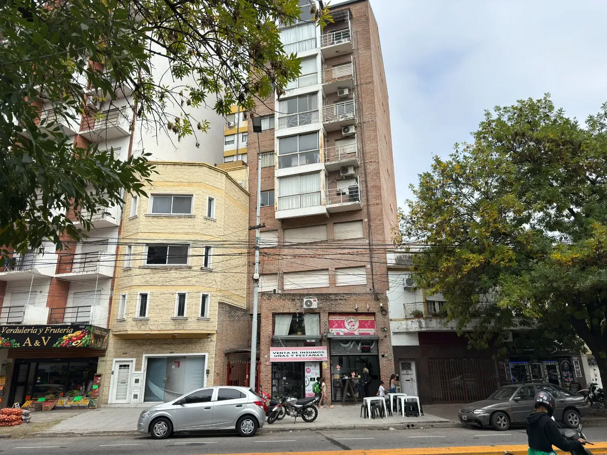 Квартира с 1 спальней в Avellaneda, 6-й этаж